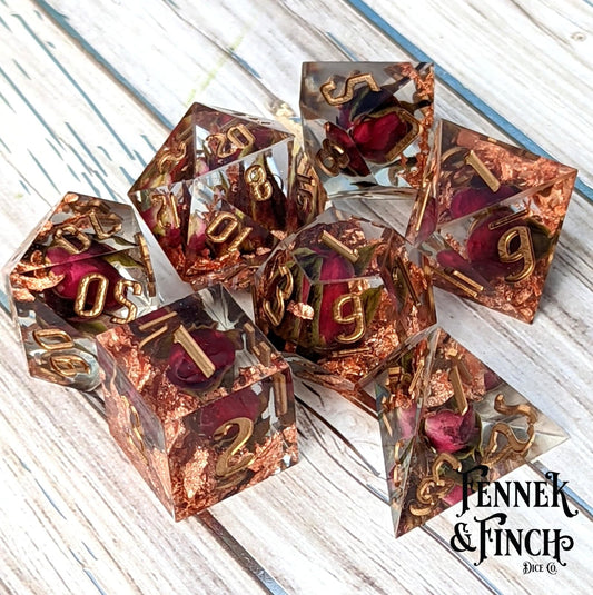 Rose - 7 piece sharp-edge dice set - The Fourth Place
