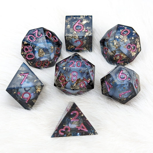 Black & Gold - Liquid Core Sharp Edge 7 Dice Set - The Fourth Place