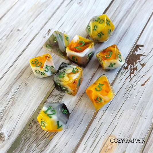 Calico Cat - 8 Dice Set - The Fourth Place