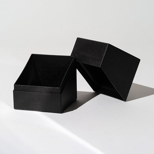 Return to Earth - Black: Boulder 100+ Standard Size Deck Box
