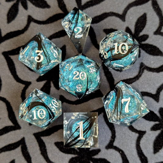 Feather - 7-Piece Liquid Core Sharp Edge Dice Set