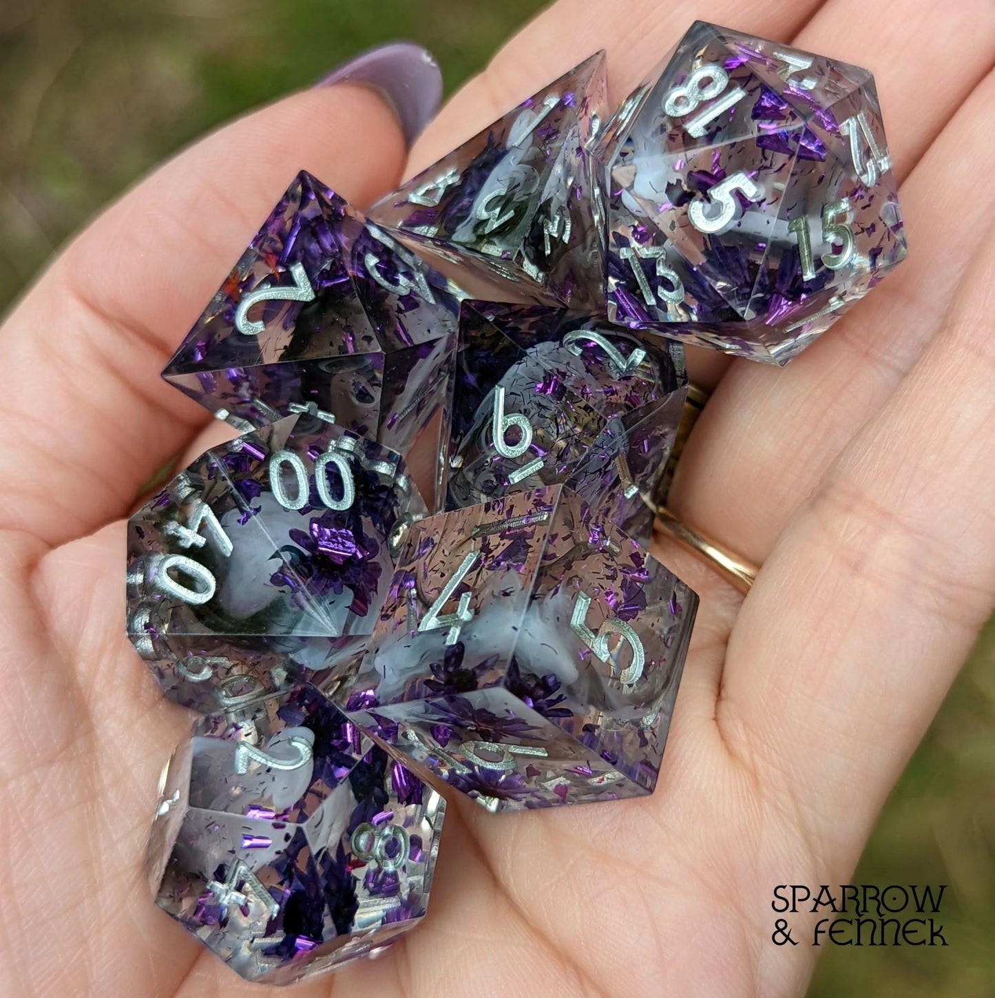 Purple Flower - 7-Piece Sharp Edge Dice Set