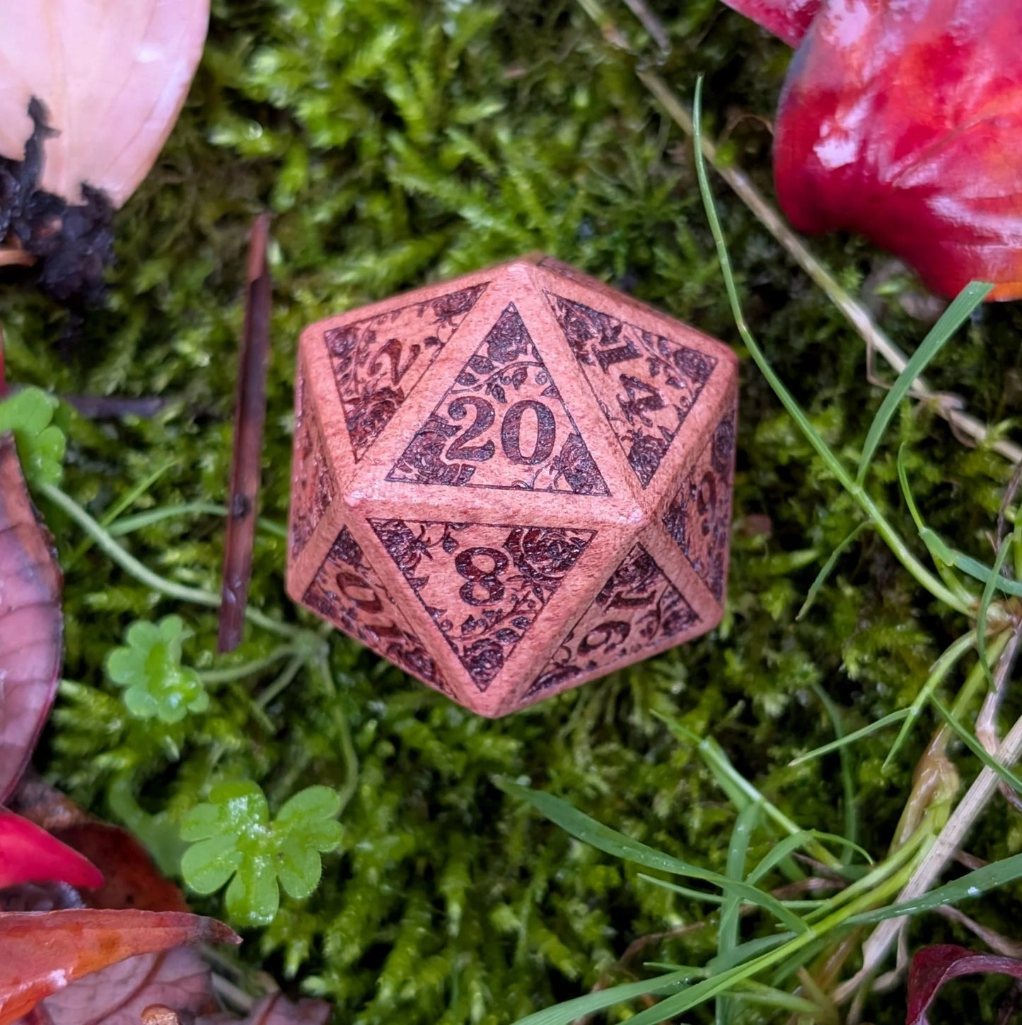 Rose Wood w/ Rose Vines & Blossoms - Large Wooden D20