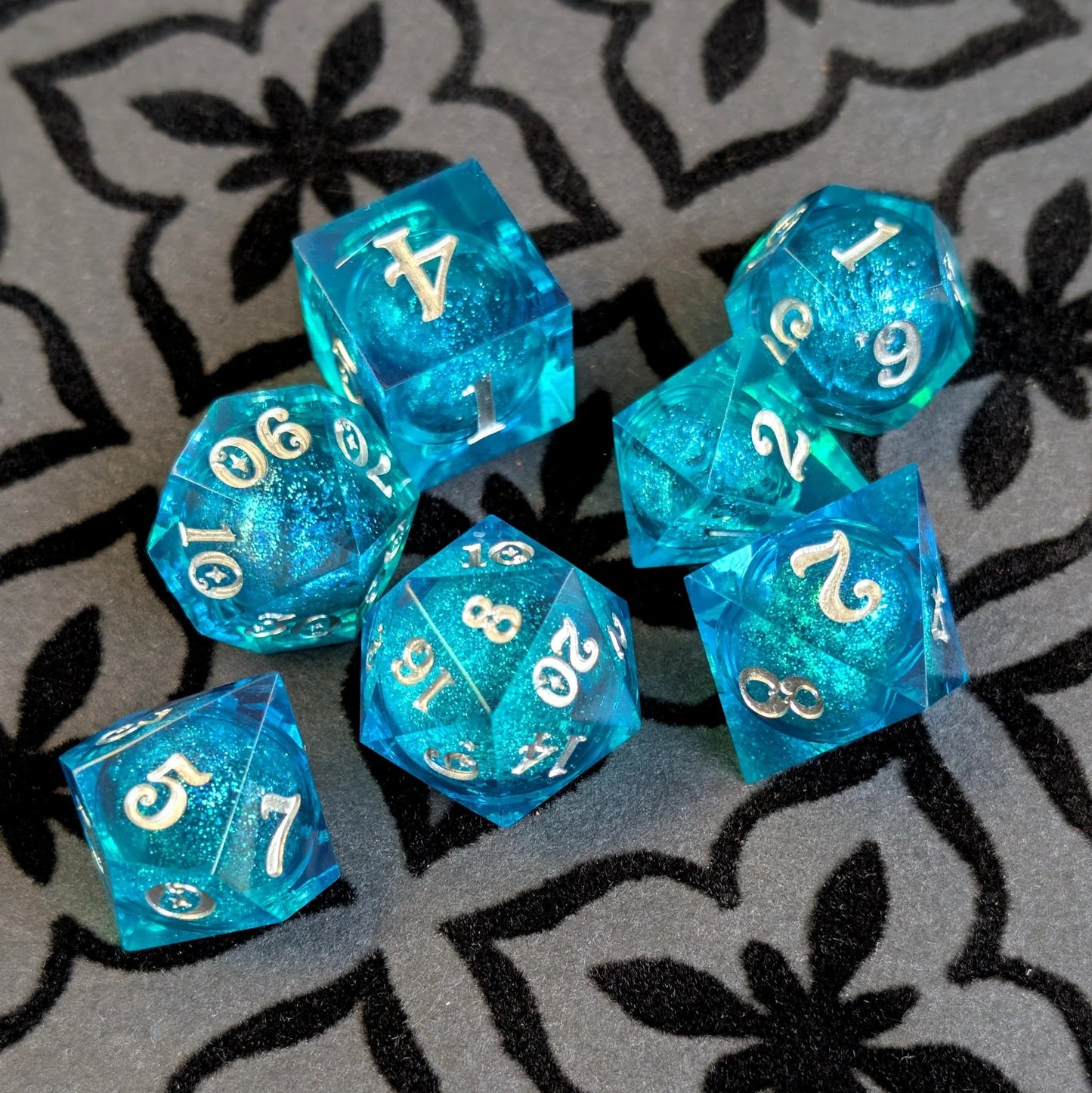 Layered Teal - 7-Piece Liquid Core Sharp Edge Dice Set