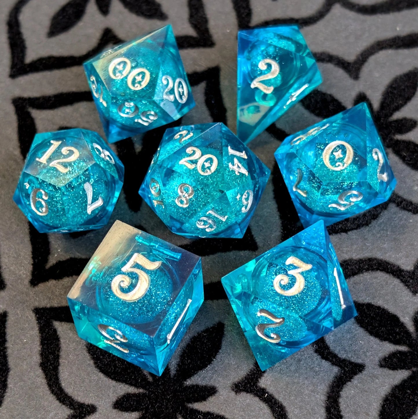 Layered Teal - 7-Piece Liquid Core Sharp Edge Dice Set