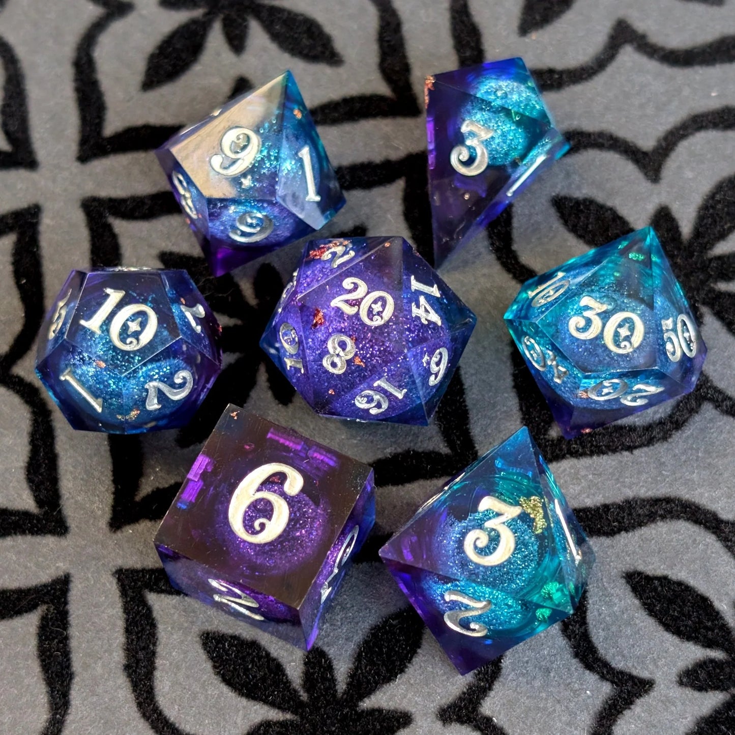 Twilight - 7-Piece Liquid Core Sharp Edge Dice Set