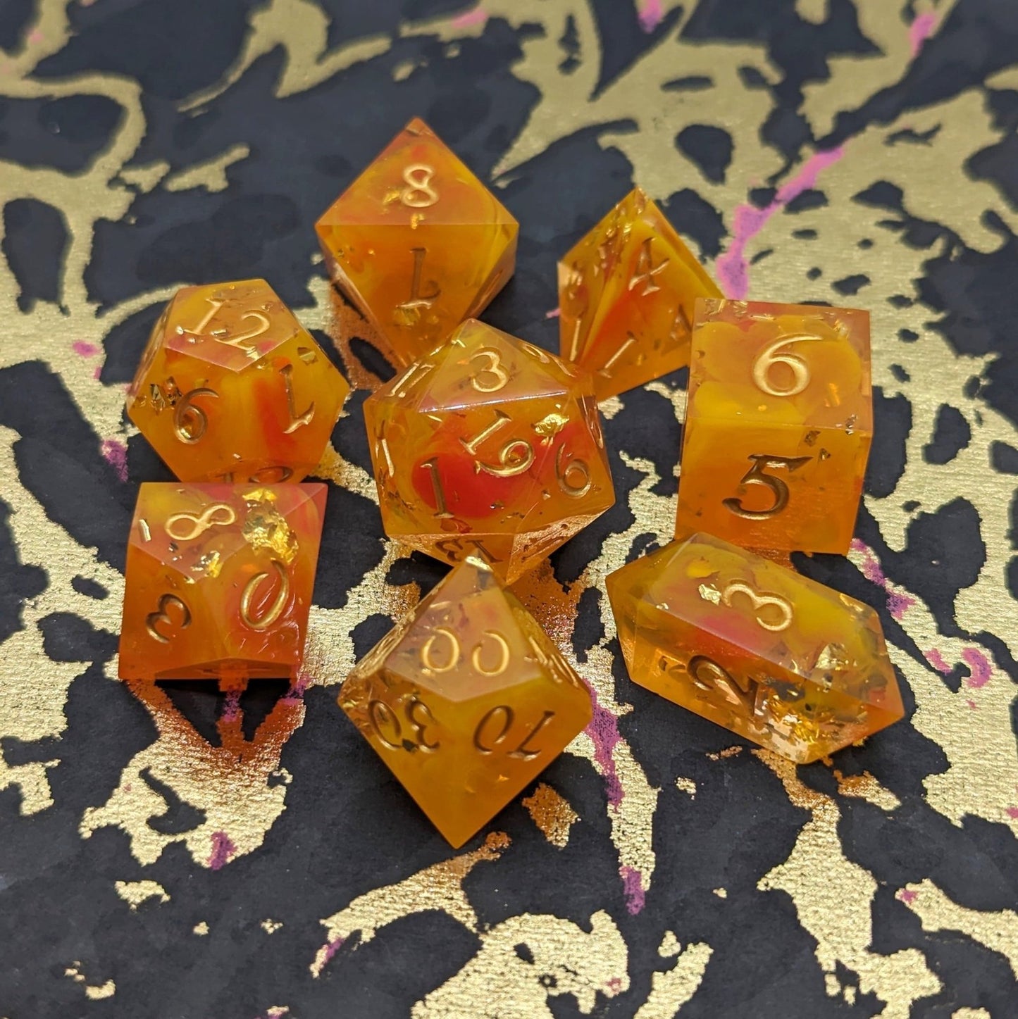 Flame Cast - 8 piece sharp-edge dice set - The Fourth Place