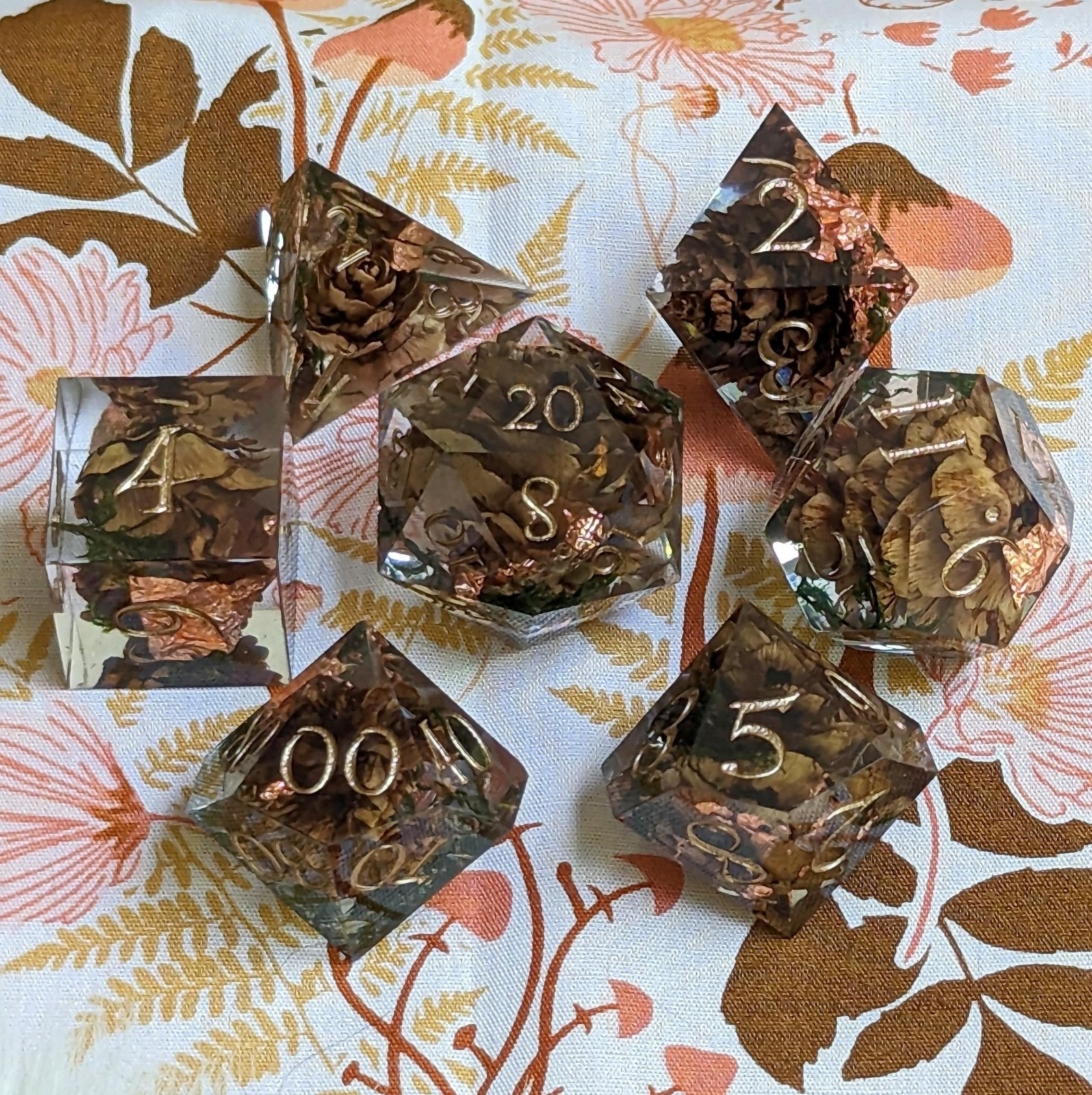 Pine Cones and Moss - 7 Dice Set (Sharp Edges) - The Fourth Place