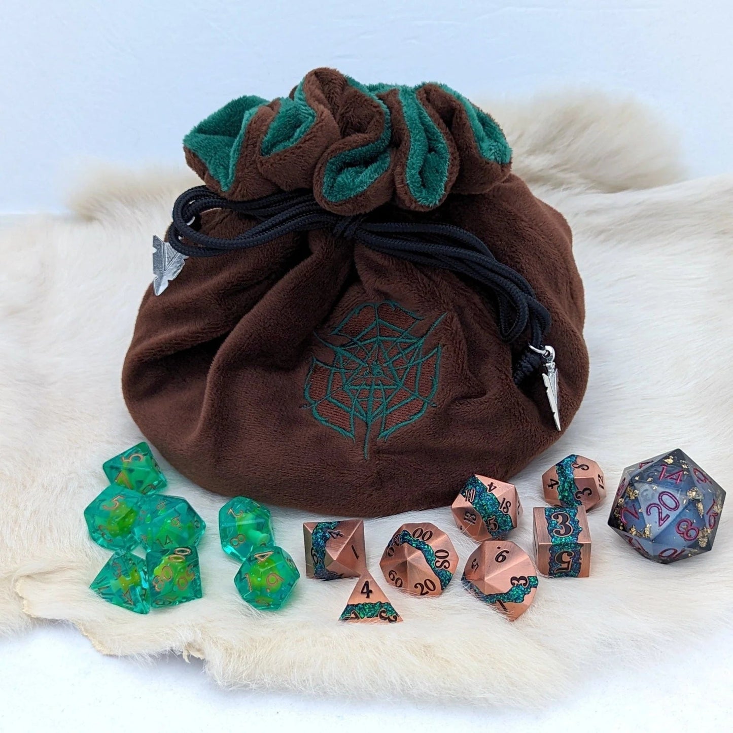 Ranger multi-pocket large dice bag (brown/green) - The Fourth Place