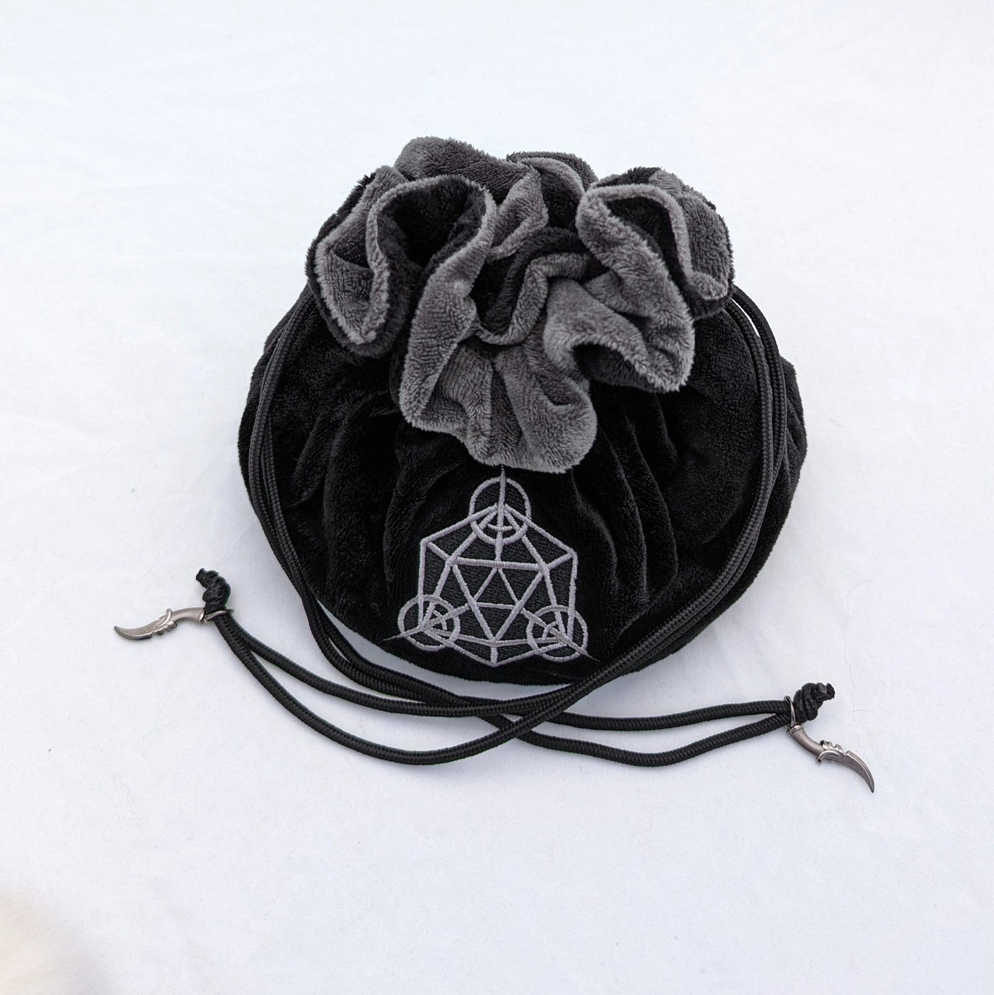 Rogue multi-pocket large dice bag (black/silver) - The Fourth Place