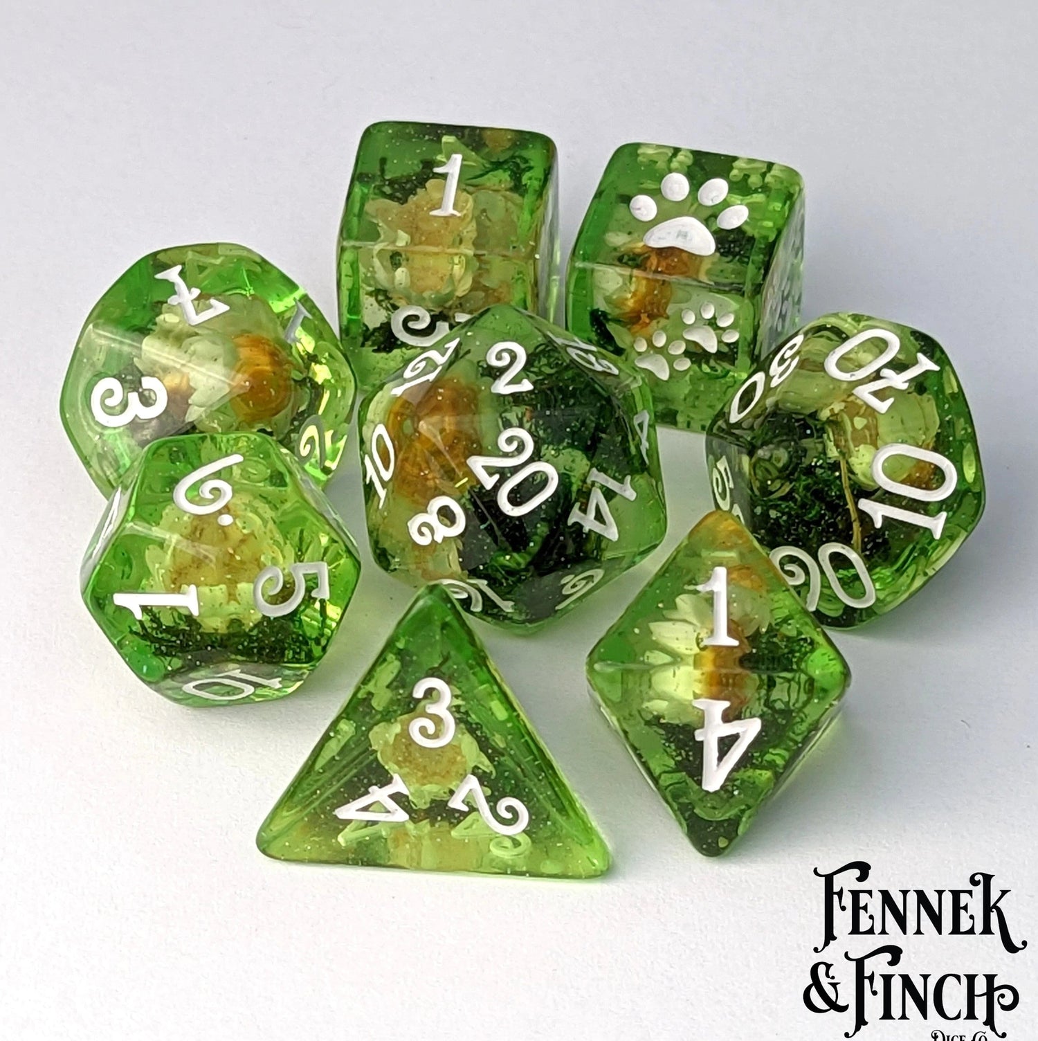 White Flowers and Moss Dice Set - The Fourth Place